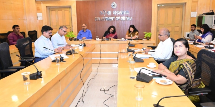 odisha district collectors meeting