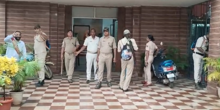 Baleshwar court bomb threat