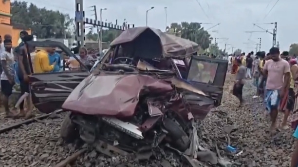 Murshidabad train school van accident