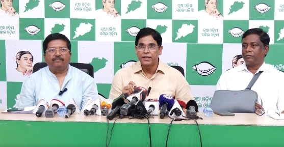 Odisha fertiliser crisis BJD vs BJP