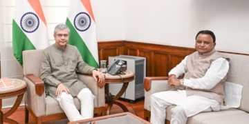 CM Majhi meets Ashwini Vaishnaw