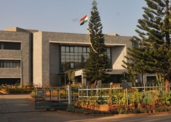 ISRO bomb threat