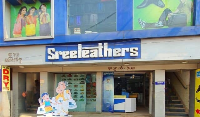Sreeleathers showroom fire Bhubaneswar