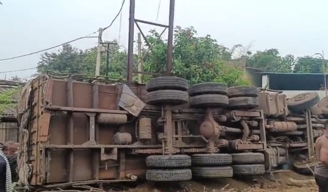 Truck Crashes Into House