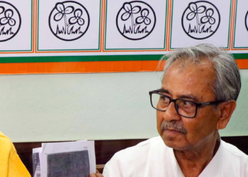Former West Bengal Deputy Speaker Ashis Banerjee Found Dead at TMC Office in Birbhum; Note Recovered