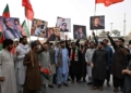 Over 100 Detained as Protests Mark Imran Khan’s 3rd Year in Prison; PTI Threatens Islamabad March