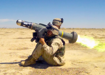 Javelin missile