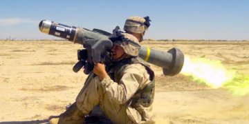Javelin missile