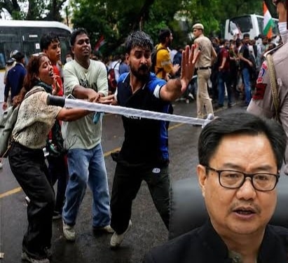 BJP's Rijiju Denies Police Brutality During Student Protest, Says 'Not One Lathi Used'