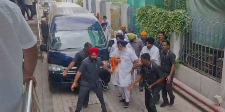 Sukhbir Singh Badal Attacked in Nanded With Kirpan, Injured