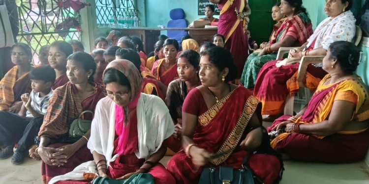 Mathili Anganwadi worker humiliation