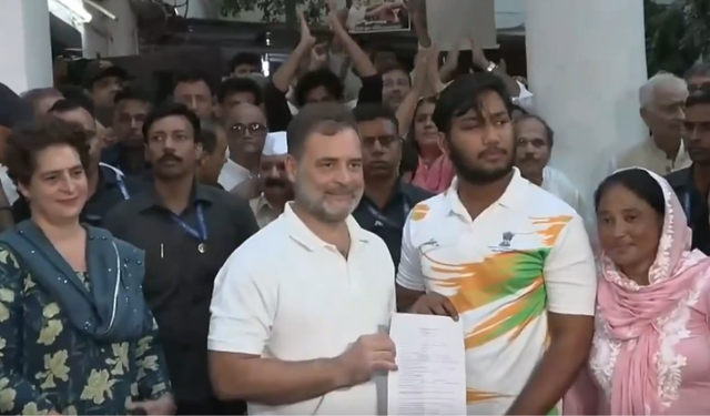 Rahul Gandhi dharna FIR Delhi Police