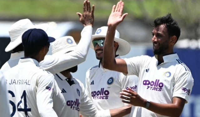 India Crush Sri Lanka