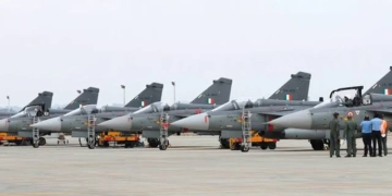 ‘Operationally, Definitely No’: Ex-IAF Vice Chief Questions Tejas Mk-2 Timeline