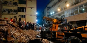 Delhi MCD to seal illegal structures above four floors after Satya Niketan building collapse