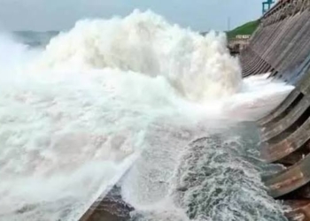 Hirakud Dam Opens Three More Gates as Mahanadi Flow Rises; Indravati Gates Shut