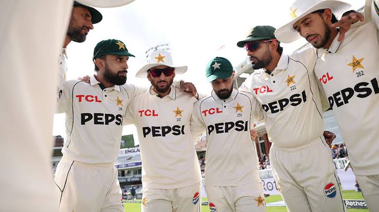 PCB reportedly takes Pakistan players’ phones into custody ahead of 3rd England Test