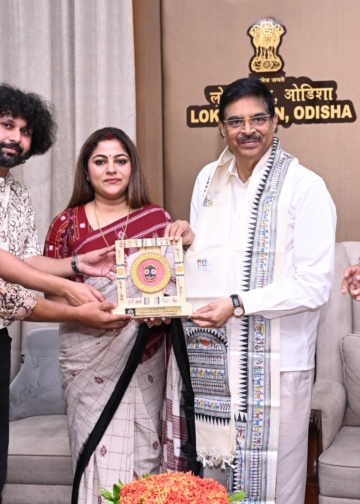 Lahari team meets Odisha Governor
