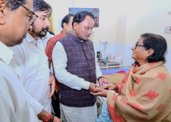 Odisha CM visits Speaker at AIIMS