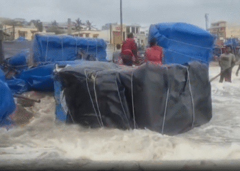 Rough sea Puri coast sandbank collapse