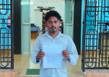 Finance Staffer Robbed