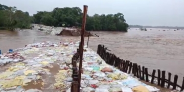 Kani River embankment breach