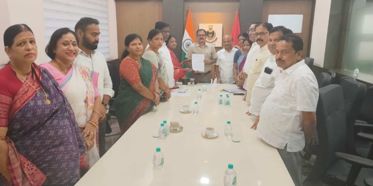 BJD memorandum Odisha DGP Pranab Balabantray