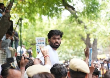 ​”PM Modi is Scared of the Youth”: Abhijeet Dipke Heads to Delhi for Jantar Mantar Protest 