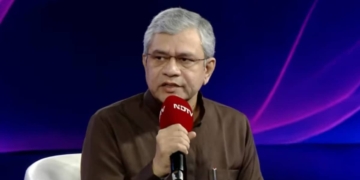 ​'Indian-Designed, Indian-Branded Mobile Phones by 2028': IT Minister Ashwini Vaishnaw Makes Big Promise at NDTV World Summit