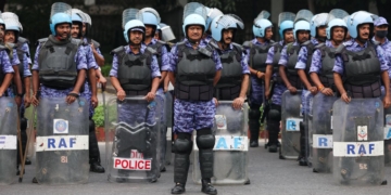 Journalists detained