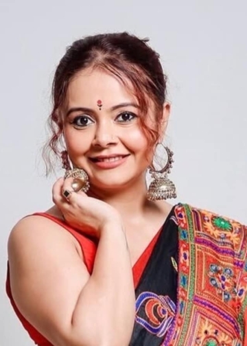 'Don't Bring Feminism into Celebrations': Devoleena Bhattacharjee Defends Karwa Chauth, Calls Fasting a Personal Love Language
