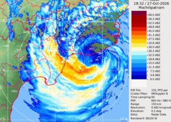 Cyclone Arnab Begins Landfall Near Yanam-Kakinada; Coastal Andhra, Odisha Face Fierce Winds and Rain