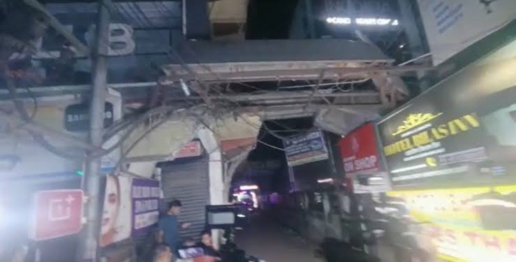 Guwahati Firing: 4 Dead, Several Injured in Shooting Incident Near Bora Service Hotel