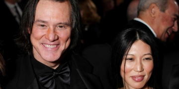 Jim Carrey marries Min Ah