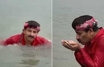 'Crocodiles Only Come to Clean Water': Manoj Tiwari Takes Yamuna Dip in Sonia Vihar; AAP Challenges BJP to Kalindi Kunj Test