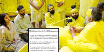 “Completely False & Baseless”: Virat Kohli’s Team Refutes Claims Regarding Premanand Maharaj Visits