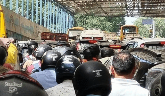 Gurugram Sohna Road student protest