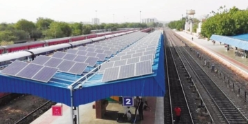 East Coast Railway Solar Initiative Hits 232 Stations, Slashing Carbon Footprint