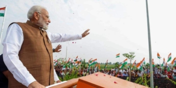 ​'Govt Didn’t Let Burden Of Fertiliser Prices Fall On Farmers': PM Modi Hits Out at Opponents in Banaskantha