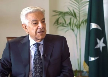 Pakistan Defence Minister Khawaja Asif Flags 'Bureaucratic Exodus' Amid Army Chief Asim Munir's Growing Influence
