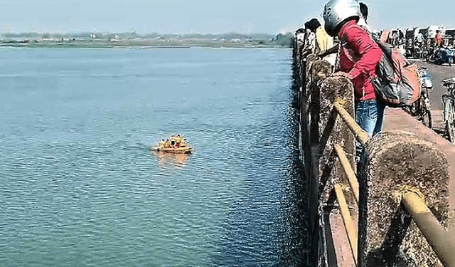 Boudh Mahanadi Bridge Youth Rescue