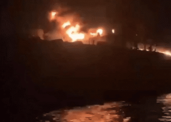 Strait of Hormuz supertanker explosion