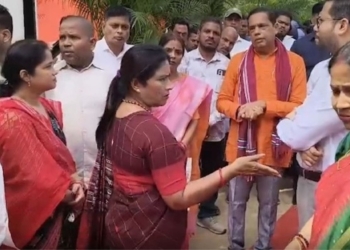 Bhubaneswar Mayor nameplate controversy
