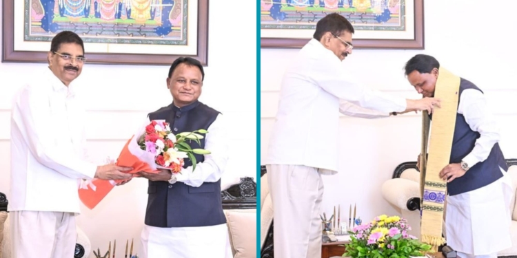 CM Majhi meets Governor Kambhampati