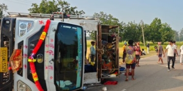 DJ Vehicle Overturns