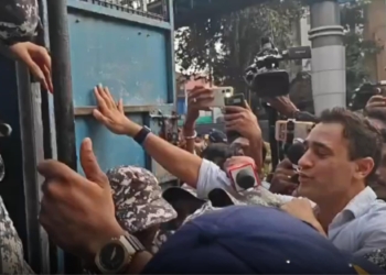 Imran Khan detained Mumbai protest