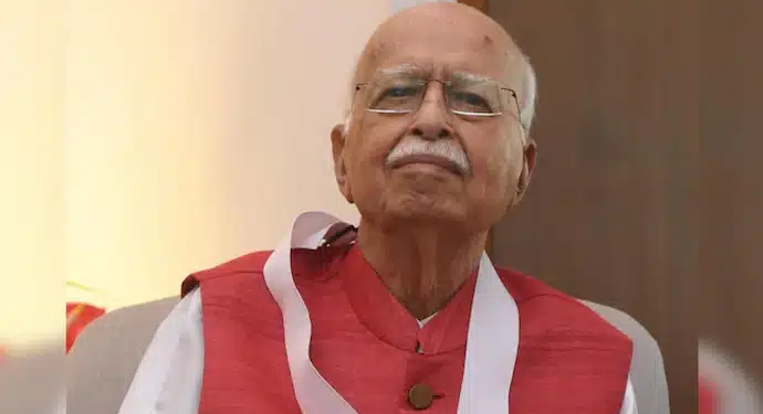 LK Advani hospitalised with chest infection