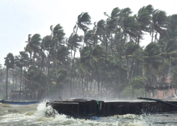 Weather Update: Well Marked Low Pressure Over Bay of Bengal Likely to Intensify Into Depression Today