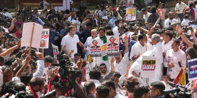 ​INDIA Bloc Intensifies Protests Against Gyanesh Kumar, Rallies in Delhi Over 'Vote Chori' and 2023 Immunity Law