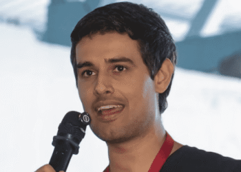 ​Popular YouTuber Dhruv Rathee Detained at Gurugram Residence Ahead of CJP Jantar Mantar Protest